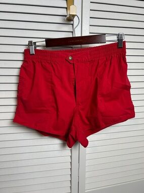 Vintage Woolrich Red Elastic Waist Shorts with pockets size small